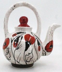 Оригинальный чайник керамический ручной работы "Маки на снегу"