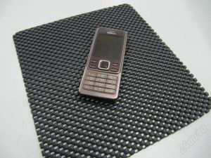 Коврик в авто "Антискольжение"