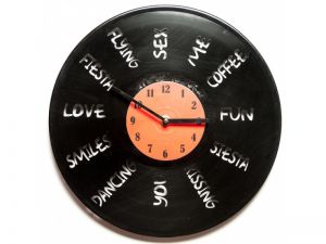 Виниловые часы "It`s time for"