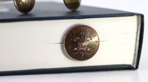 Закладка для книг "Два пенса. Великобритания"
