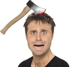 Обруч на Хеллоуин "Топор в голове"