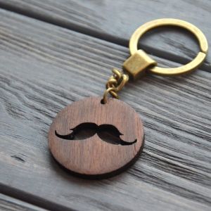 Брелок для ключей "Усы" (натур. дерево)