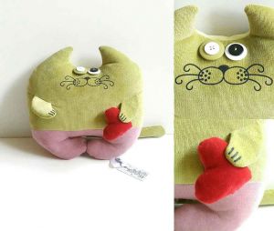 Авторская подушка-игрушка "Кот c сердцем" 36х36 см