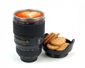 Кружка-объектив Caniam EF-S28-135mm с крышкой-подставкой