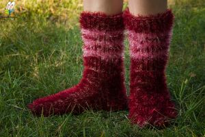 Необычные носки нарядные "Вишенки"