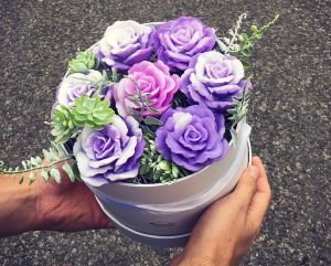 Букет нежных бегоний в коробке (мыло ручной работы),M 9шт