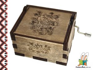 Музыкальная шкатулка с украинской мелодией "Несе Галя воду"