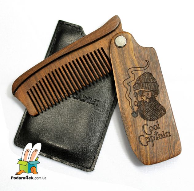 Складной деревянный гребень "Cool Captain"