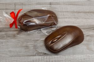 Шоколадная компьютерная мышка