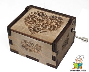 Музыкальная шкатулка, шарманка "Сердце" с мелодией