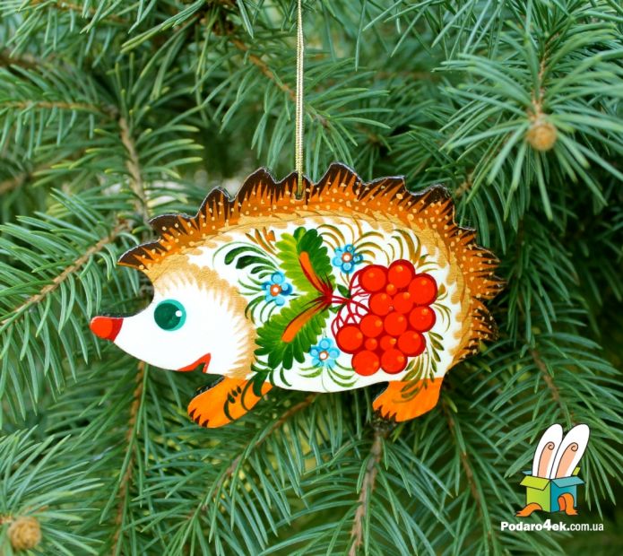 Елочная игрушка с Петриковской росписью "Ежик", калинка на белом