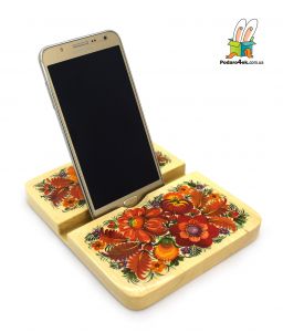 Деревянная подставка для гаджетов с Петриковской росписью (02)