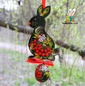 Пасхальный декор " Кролик с пасхальным яйцом" подвеска