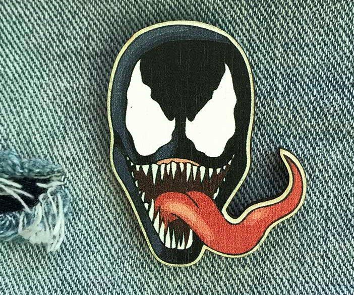 Значок на одежду "Веном"