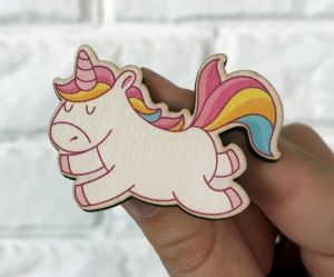 Модный значок на одежду "Единорог"