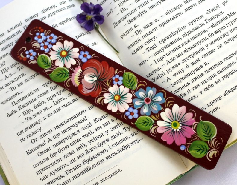 Закладка ручной работы мастеров Петриковской росписи (01)