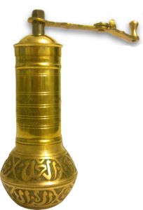 Механическая кофемолка ручной работы