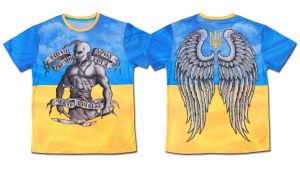 Футболка с украинской символикой "Козак и крылья"