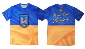 Патриотическая футболка "Pray for Ukraine"