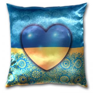 Подушка "Украина в сердце"