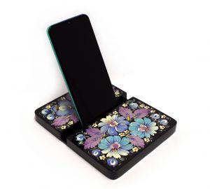 Деревянная подставка для гаджетов с Петриковской росписью (04)