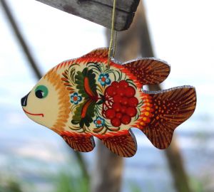 Елочная игрушка с Петриковской росписью "Рыбка" (02)