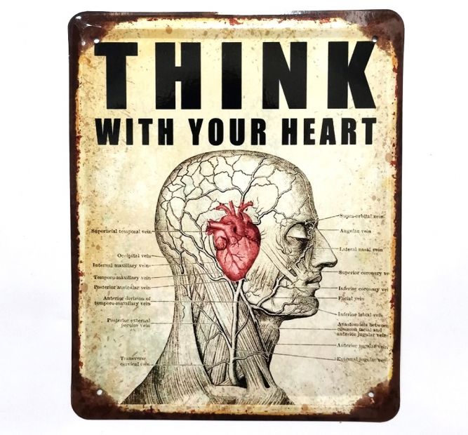 Металлическая табличка "Думай сердцем"