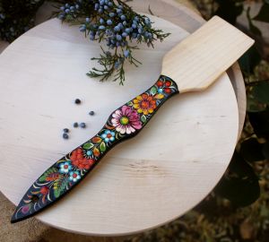 Лопатка кухонная с Петриковской росписью, калина в цветах