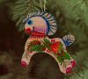 Елочная игрушка с Петриковской росписью "Коник", на светлом дереве