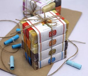 Подарочный набор мыла ручной работы "Для дамских ручек"