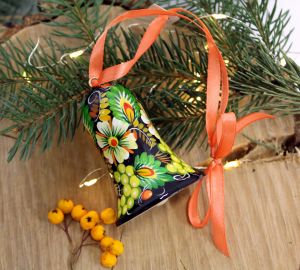 Колокольчик с петриковской росписью "виноград"