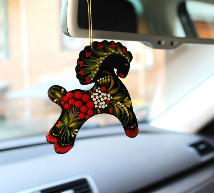 Подвеска в авто "Темная лошадка", Петриковская роспись