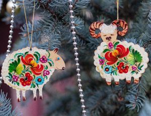 Набор елочных игрушек с Петриковской росписью, "Овечка с Баранчиком" карамельные